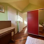 Red Keep Apartment